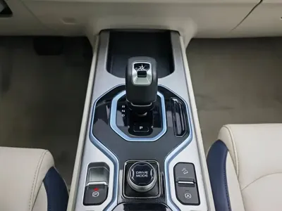Geely ICON