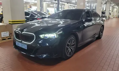 BMW i5