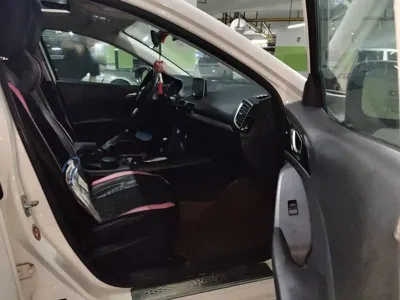 Mazda 3 Axela