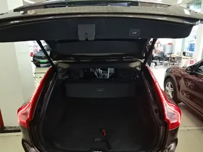 Volvo XC60 (Import)