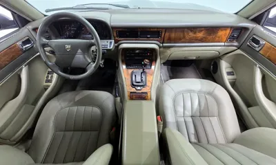 Jaguar XJ-6