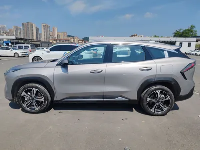 Geely Galaxy L7