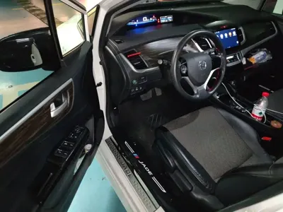 Honda Jade