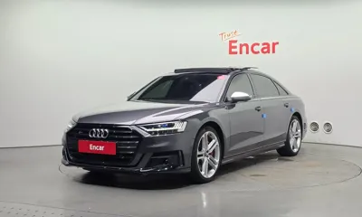 Audi S8