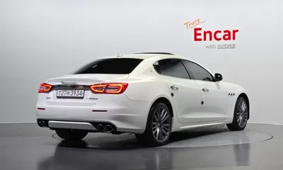 Maserati Quattroporte