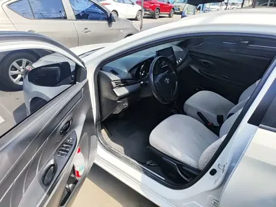 Toyota Yaris L
