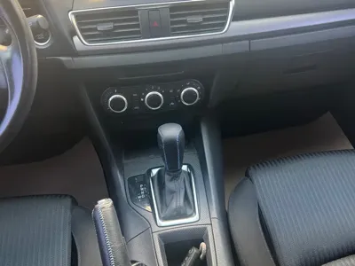 Mazda 3 Axela