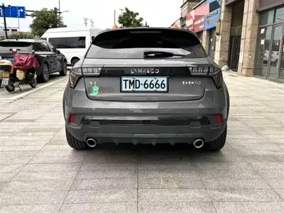 Lynk & Co 02