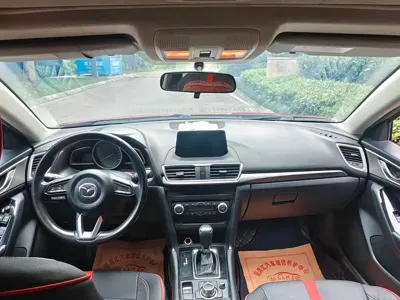 Mazda 3 Axela