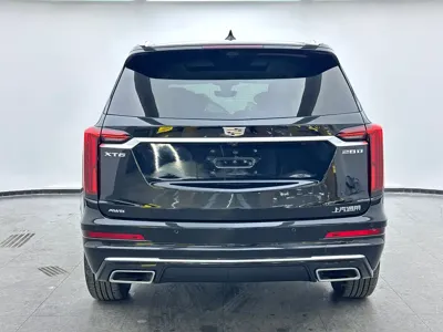 Cadillac XT6