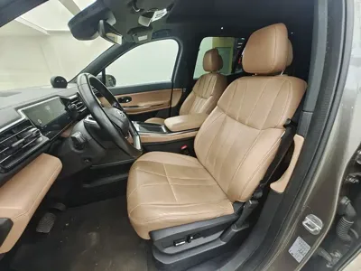 Nio ES8