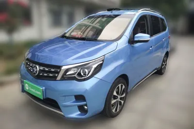 Venucia M50V