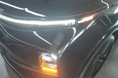 Li Auto L8