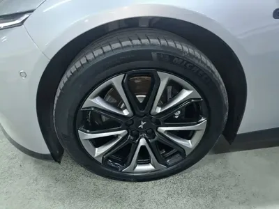 Xpeng P7