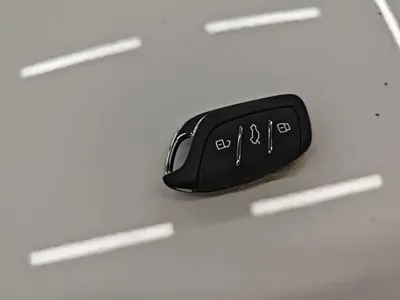 Roewe i5