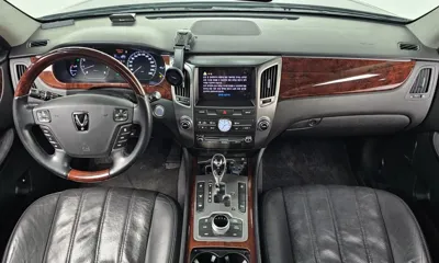 Hyundai Equus