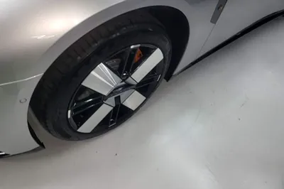 Xpeng P7