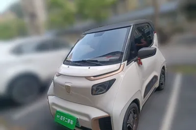 Baojun E200