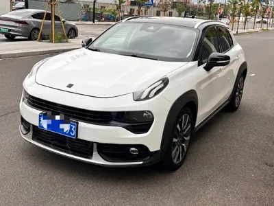 Lynk & Co 02