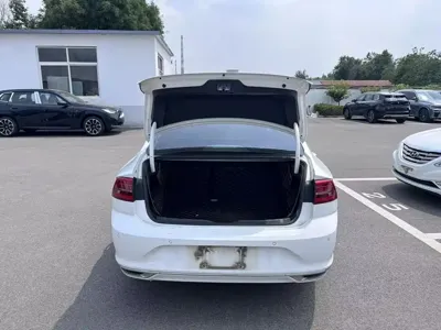 Volkswagen Lamando