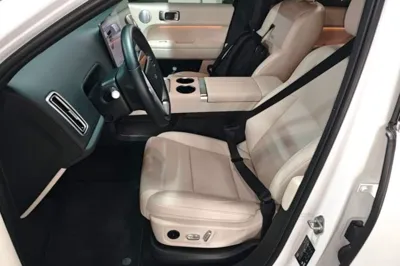 Li Auto L6