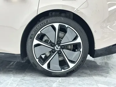 Nio ET5