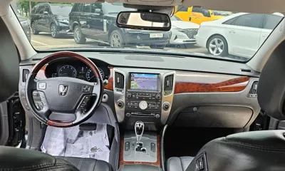Hyundai Equus