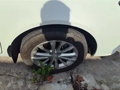 Geely Vision