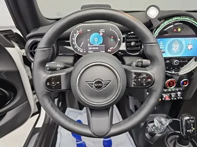 MINI Cooper Convertible