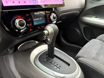 Infiniti ESQ