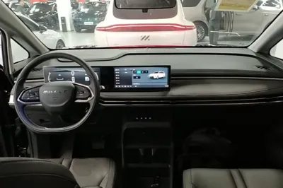 SAIC MAXUS Dajia 7