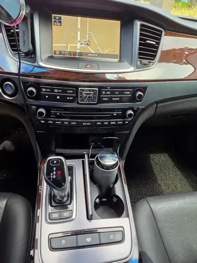 Hyundai Equus
