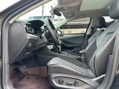 Volkswagen Sagitar