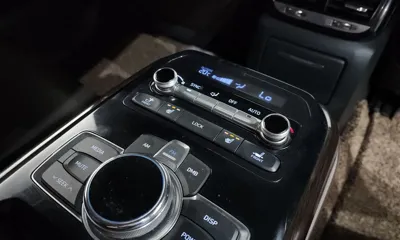 Genesis EQ900