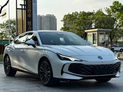 MG MG7