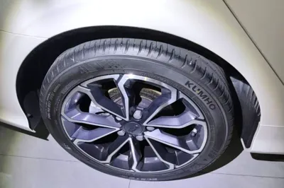 Geely Auto Binray