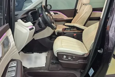 Hongqi HQ9