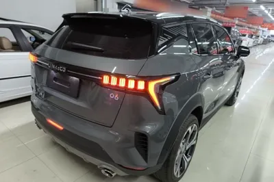Lynk & Co 06
