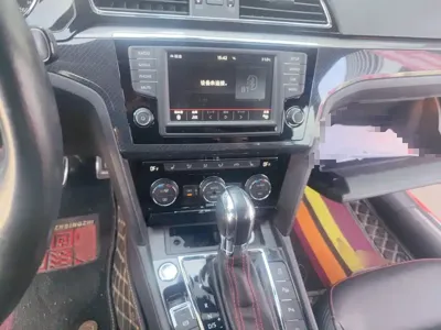 Volkswagen Lamando