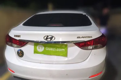 Hyundai Elantra (5th Generation