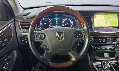 Hyundai Equus
