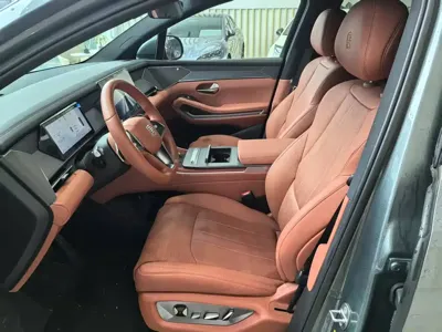 BYD 唐L