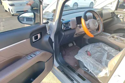 Wuling 730