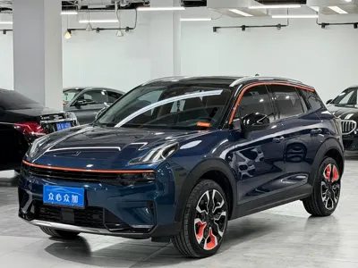 Lynk & Co 06