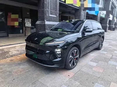 Nio ES8