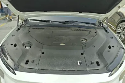 Nio ES8
