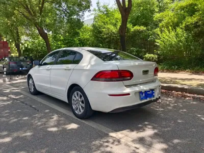 Qoros Qoros 3