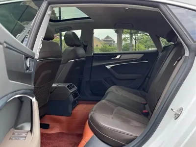 Audi A7L