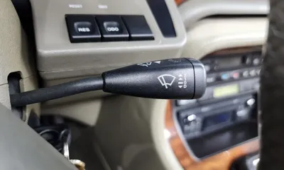 Jaguar XJ-6