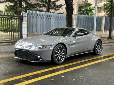 Aston Martin V8 Vantage